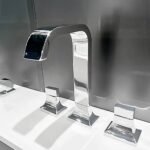 Vòi lavabo TOTO TLG08201B#PBR nóng lạnh (3 lỗ) dòng GC - Ảnh 4