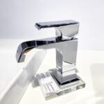 Vòi lavabo TOTO TLG08301B#BN nóng lạnh dòng GC - Ảnh 3