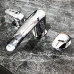 Vòi lavabo TOTO TLG09201BA nóng lạnh (3 lỗ) dòng GM - Ảnh 2