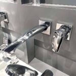 Vòi lavabo TOTO TLG09308BB#MBL nóng lạnh, gắn tường, dòng GM (2 lỗ), màu đen mờ - Ảnh 3