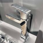 Vòi lavabo TOTO TLG10301V nóng lạnh dòng GB - Ảnh 3