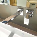 Vòi Lavabo TOTO TLG10308BB#MBL nóng lạnh, gắn tường, dòng GB (2 lỗ), màu đen mờ - Ảnh 3