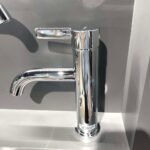 Vòi lavabo TOTO TLG11301B#PN nóng lạnh dòng GF mạ Nikel bóng ,cao 18cm - Ảnh 3