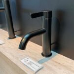 Vòi lavabo TOTO TLG11301B#BN nóng lạnh dòng GF mạ Nikel mờ ,cao 18cm - Ảnh 4