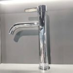 Vòi lavabo TOTO TLG11303B#BN nóng lạnh dòng GF mạ Nikel mờ ,cao 25cm - Ảnh 4