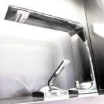 Vòi lavabo TOTO TLP02304B#BN (2 lỗ) nóng lạnh dòng ZL - Ảnh 2