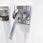 Vòi lavabo TOTO TLP02309BA#MBL nóng lạnh, gắn tường dòng ZL (2 lỗ), màu đen mờ - Ảnh 4