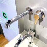 Vòi Lavabo TOTO TLS01310B nóng lạnh, gắn tường, dòng LB (2 lỗ) - Ảnh 3