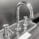 Vòi lavabo TOTO TLS02201BA nóng lạnh,dòng LN (3 lỗ) - Ảnh 2