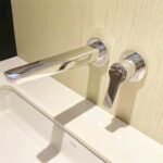 Vòi Lavabo TOTO TLS04309B nóng lạnh, gắn tường, dòng LF (2 lỗ) - Ảnh 5