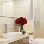 Vòi lavabo TOTO TS240AX nóng lạnh - Ảnh 2