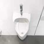 Bồn tiểu nam TOTO UT557T#XW treo tường - Ảnh 3