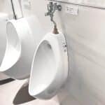 Bồn tiểu nam TOTO UT904N#XW treo tường - Ảnh 3