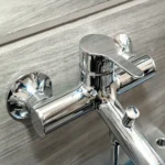 Vòi sen tắm TOTO TBS01302V nóng lạnh (không kèm tay sen) - Ảnh 3