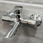 Vòi sen tắm TOTO TBS01302V nóng lạnh (không kèm tay sen) - Ảnh 4