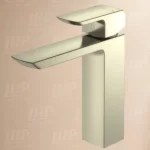 Vòi Lavabo TOTO TLG02304B#PFG nóng lạnh dòng GR mạ vàng Pháp bóng ,cao 21cm