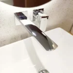 Vòi Lavabo TOTO TLG02311BB nóng lạnh, gắn tường, dòng GR (2 lỗ) - Ảnh 2