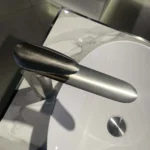 Vòi Lavabo TOTO TLP03301A1#BFG nóng lạnh dòng ZA mạ vàng Pháp mờ 29cm - Ảnh 2